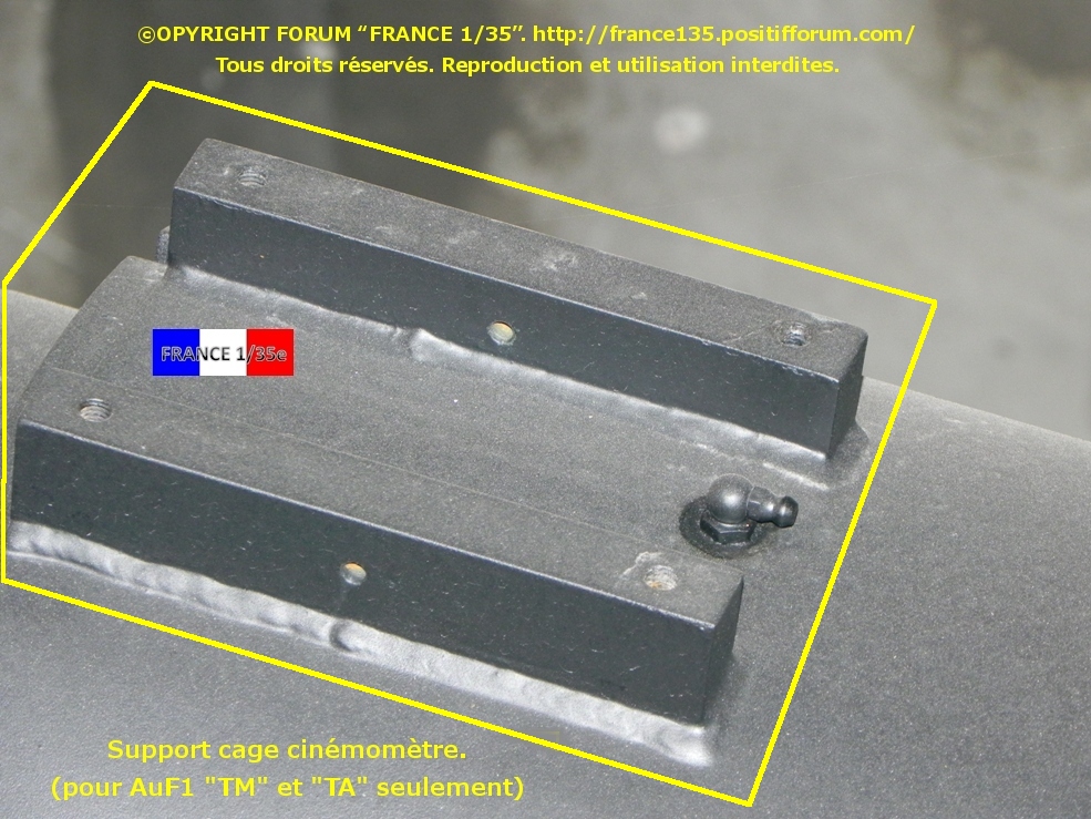 Hobby Boss FRENCH GCT 155MM AUF1 SPH - Page 2 FRANCE1-35_ERREURKITHOBBY-BOSS_10_zpsf195285b