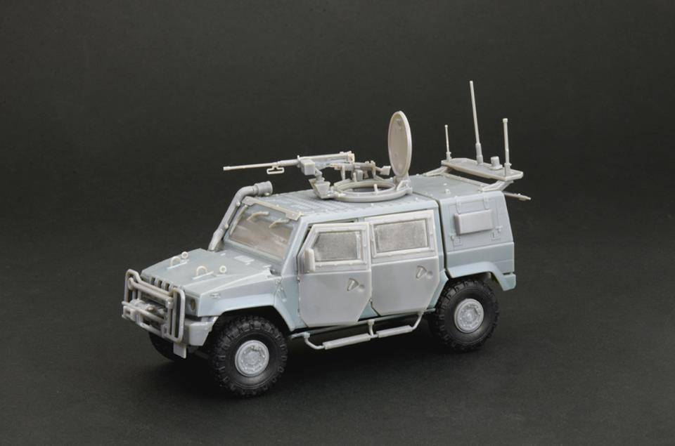 Nouveautés Italeri. ITALERI%20Ref%206504%20LMV%20Lince%2006_zpsxdvlckyz