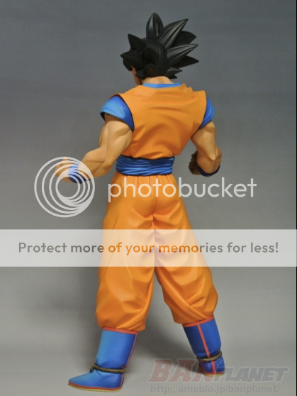 Son Goku Master Stars Piece -Dragon Ball Z-  /  Tori-Bot - Dragon Ball Z Movie Version MEGA World Collectable Figure (Banpresto) Capturadepantalla2013-12-02alas205730_zps41111737