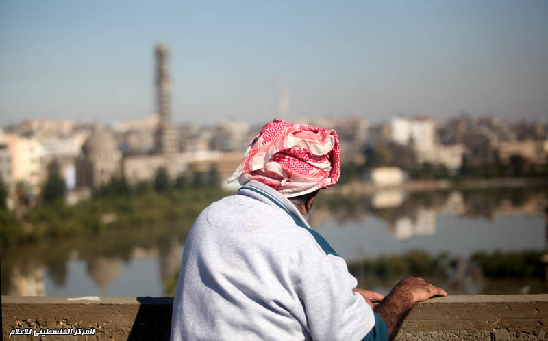 آثار المنخفض الجوي الذي ضرب فلسطين وتشريد العشرات من العائلات في غزة من بيوتها وجهود طواقم الدفاع المدني و المواطنين و فصائل المقاومة في مساعدة المتضررين و جهود IMG_9892_zpsf2692f1e