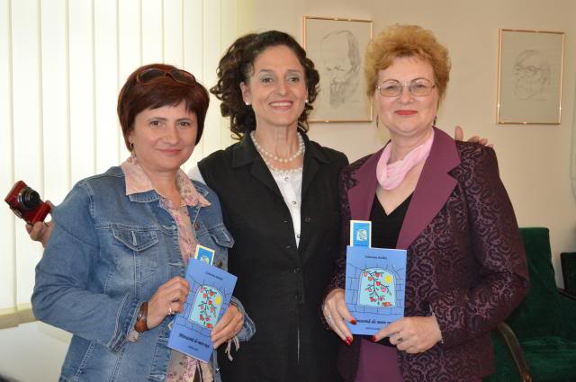 17 mai 2014, lansare de carte / Mireasmă de mere roşii, Gabriela Beldie 7_zpse5672130