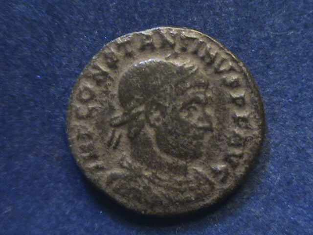 AE3 de Constantino I Magno. SOLI INV-I-CTO COMITI . Sol estante a dcha. y mirando a izq. Ceca Arles. DSC01241_zpskow9yvmz