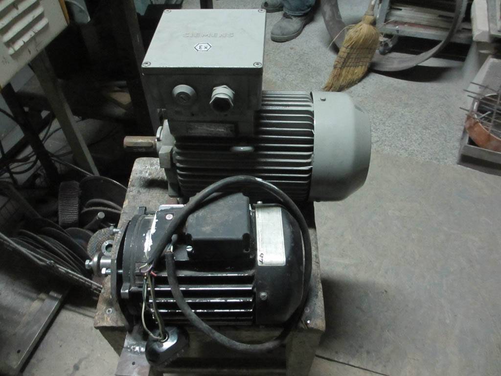 Belt grinder by n3m0 - WIP - Page 2 IMG_2963_zpsc4813614