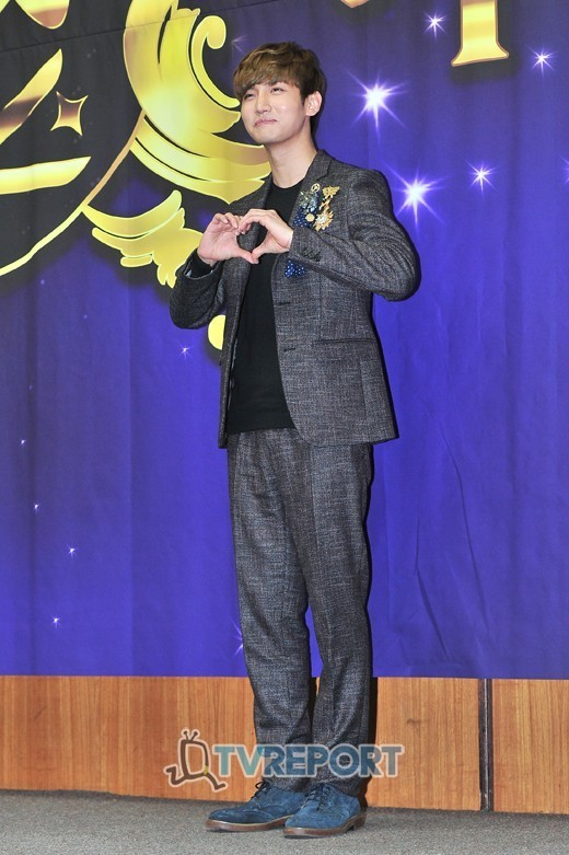 [16.01.2013] Conférence de presse pour "Moonlight Prince" 130116Moonlightprincepressconf30