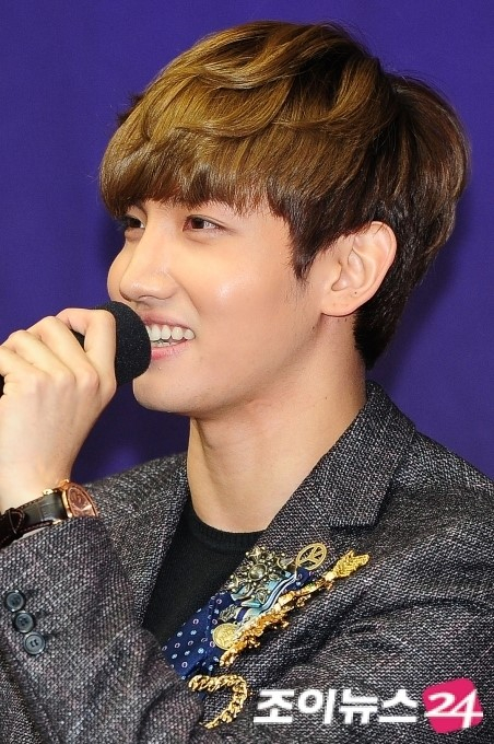 [16.01.2013] Conférence de presse pour "Moonlight Prince" 130116Moonlightprincepressconf34