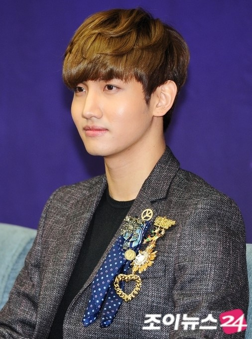 [16.01.2013] Conférence de presse pour "Moonlight Prince" 130116Moonlightprincepressconf37