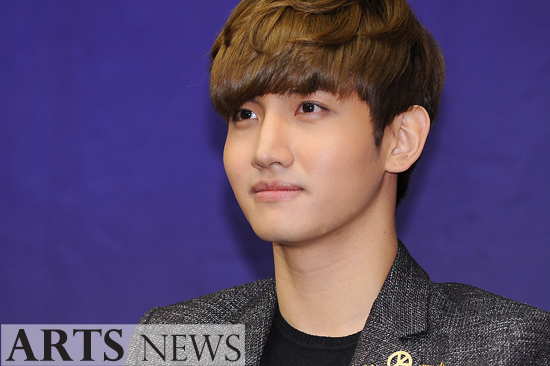 [16.01.2013] Conférence de presse pour "Moonlight Prince" 130116Moonlightprincepressconf8