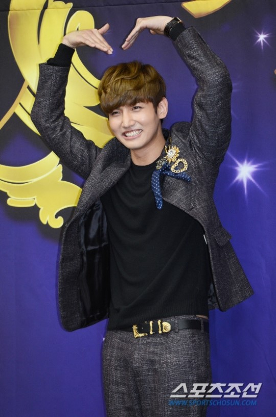 [16.01.2013] Conférence de presse pour "Moonlight Prince" 130116Moonlightprincepressconf89