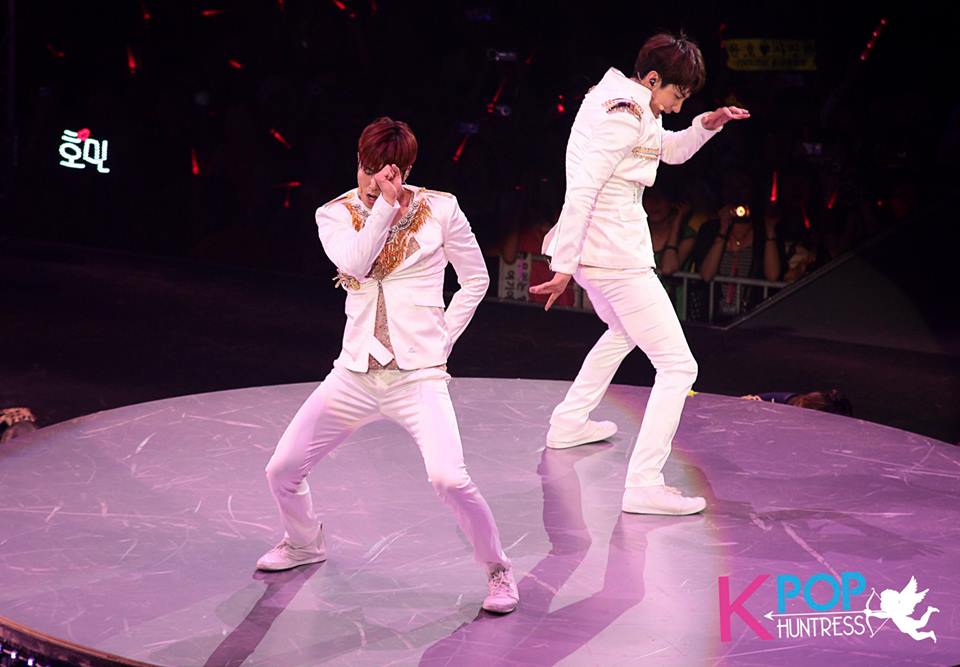 {18.05.2013} TVXQ! Live Tour "CATCH ME" en Malaisie  486674_609101015768191_2010139833_n_zpsb8697954