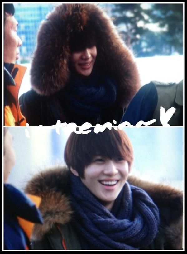 121117 SHINee @ Aeropuerto Incheon hacia Shanghai A74YwTDCEAEseM5-1