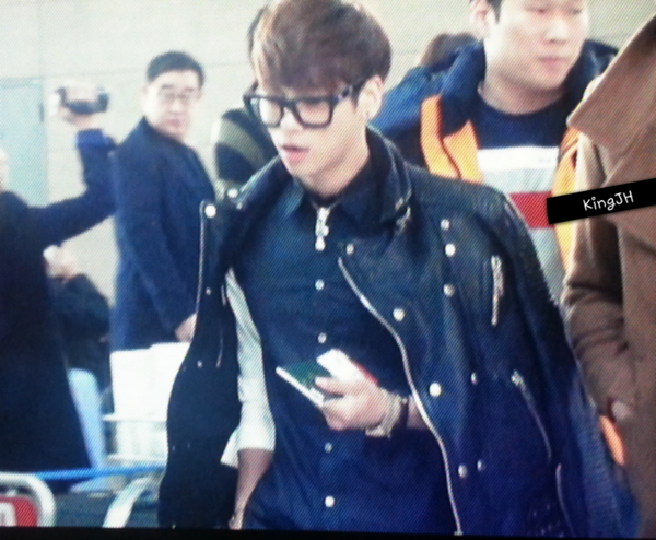 121117 SHINee @ Aeropuerto Incheon hacia Shanghai A74d4PfCEAAWaxe