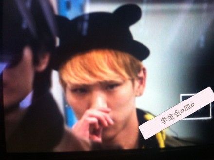  121117 SHINee @ Aeropuerto Shanghai Pudong Tumblr_mdmjlp5pj91qcl8qx