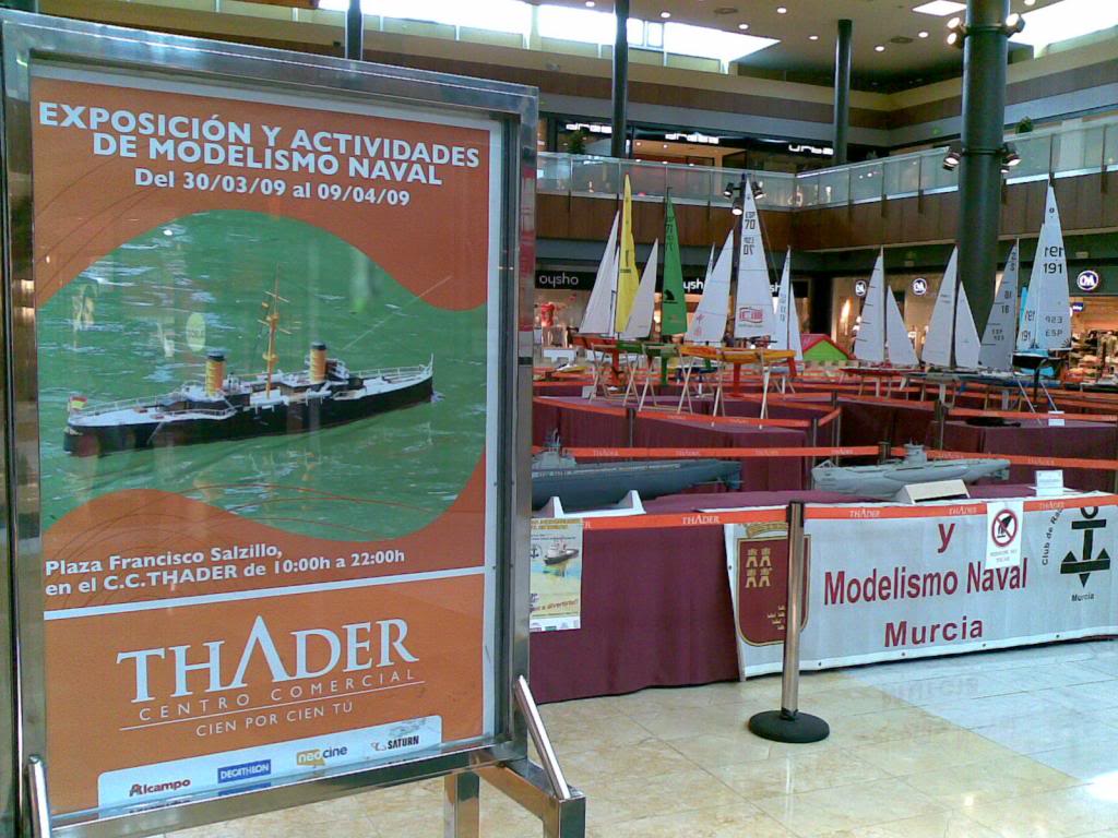 Exposicion en el centro comercial THADER 31032009_zps4cb8e9d7