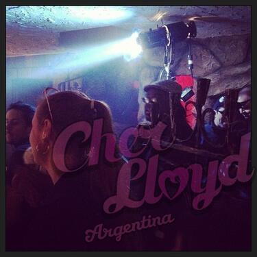 Cher Lloyd >> álbum "Sorry I'm Late" - Página 24 428069_590835604263986_397955999_n_zpsbb7f8fc7
