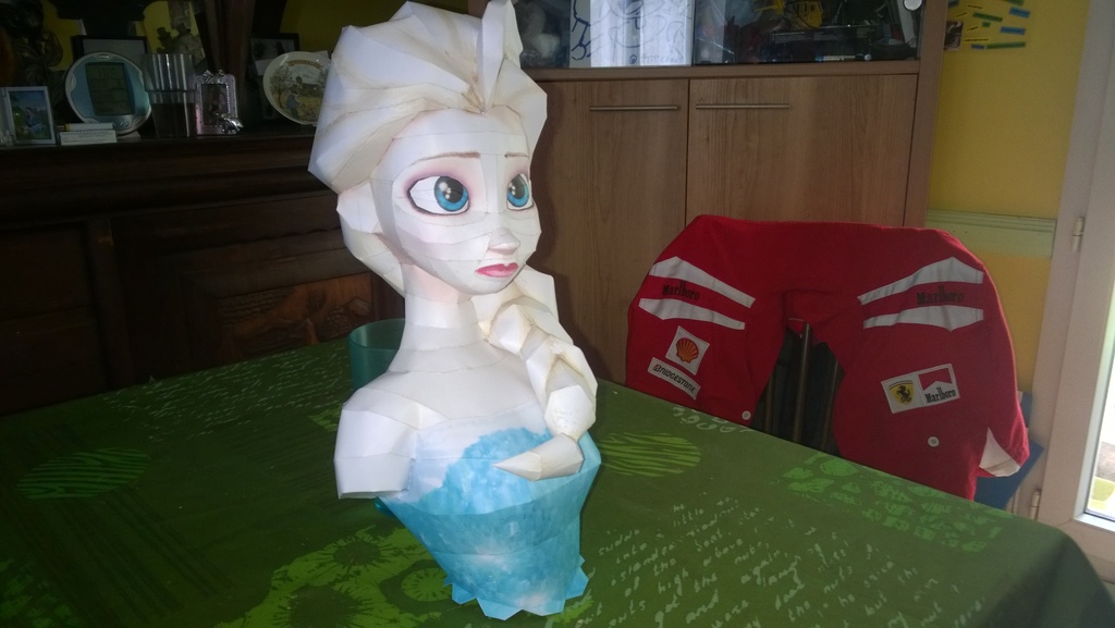 Buste Elsa Frozen by Juke fini Temporary_zpsmrlrd0b0