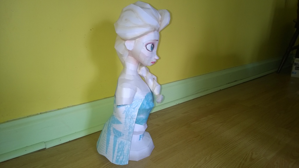 Buste Elsa Frozen by Juke fini Temporary_zpstax4f4am