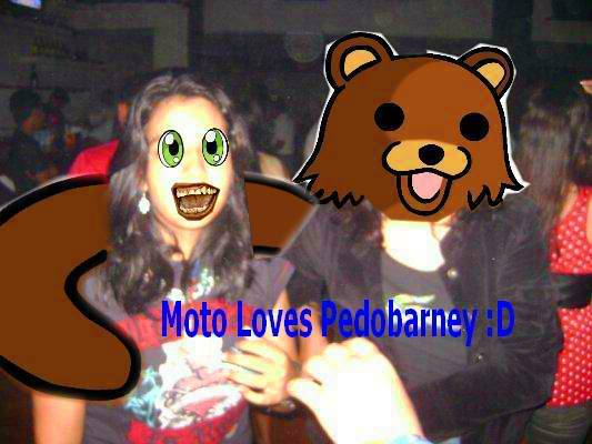 Moto loves Pedobarney :3 L_1e35881f292ea78c867896ff22079be3