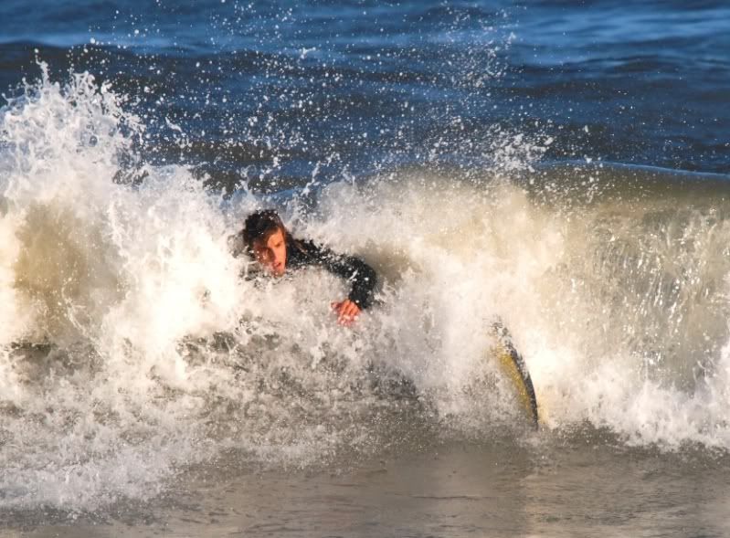 Surfers apres l'orage!! P2012869