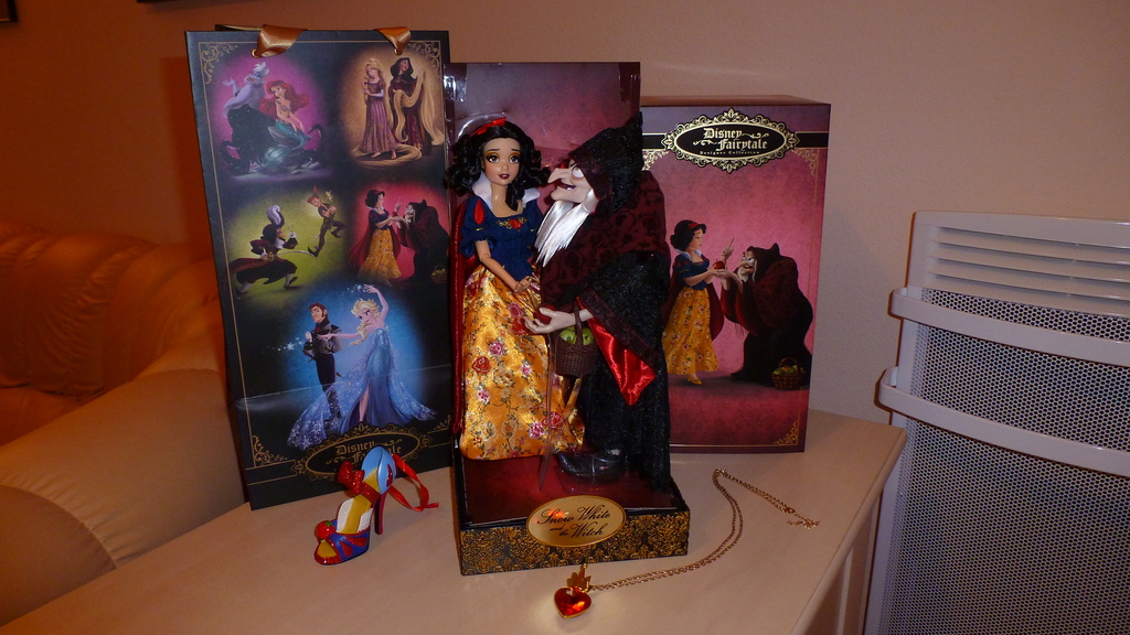 Disney Fairytale Designer Collection (depuis 2013) - Page 35 P1070120_zpsnnabshsw