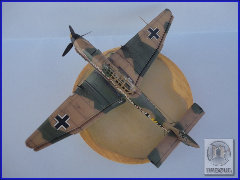 Junkers Ju-87 B2 Stuka 1/72 Academy FF3_zps9d9a4df9