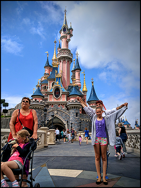 belle - TR : Séjour suprise pour ma belle-famille du 08 au 10 août au Disneyland Hotel - Page 2 013_zpshxvwyowl