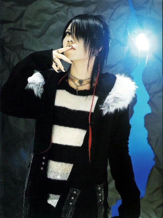 GazettE (Visual kei) - Pgina 12 Aoi