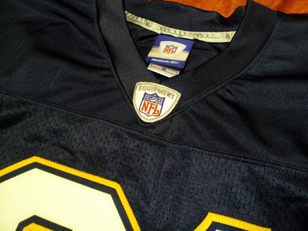 Tomlinson Chargers RBK home authentic (block #'s) 2013-01-05191209_zps3076feeb