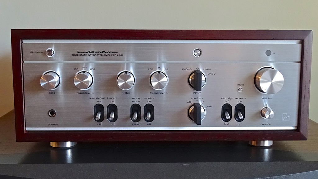 Luxman L-305 DSC04579_zps9oib6pvi