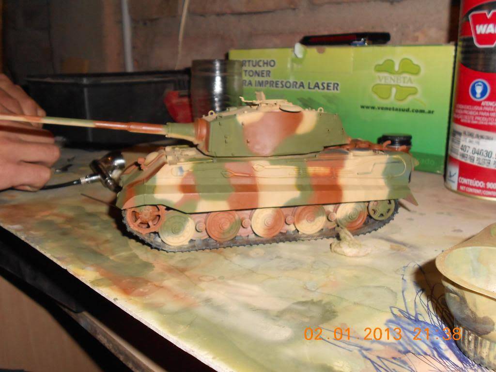 MT: Esos modelos que cambiaron de dueño. King Tiger - Tamiya 1/35 DSCN0080_zps2d2fc38b