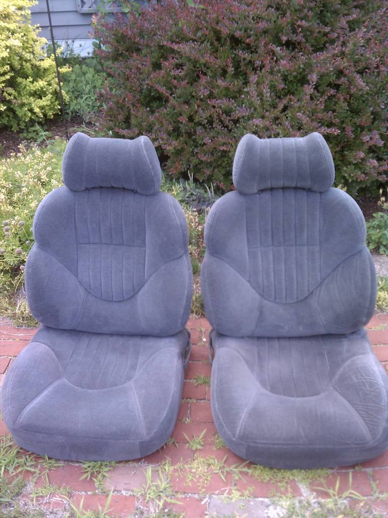 Bonneville seats for sale IMG_20140711_174055_zps5678ef4e