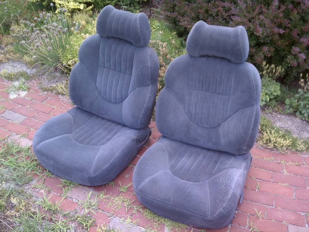 Bonneville seats for sale IMG_20140711_174103_zpscf754617