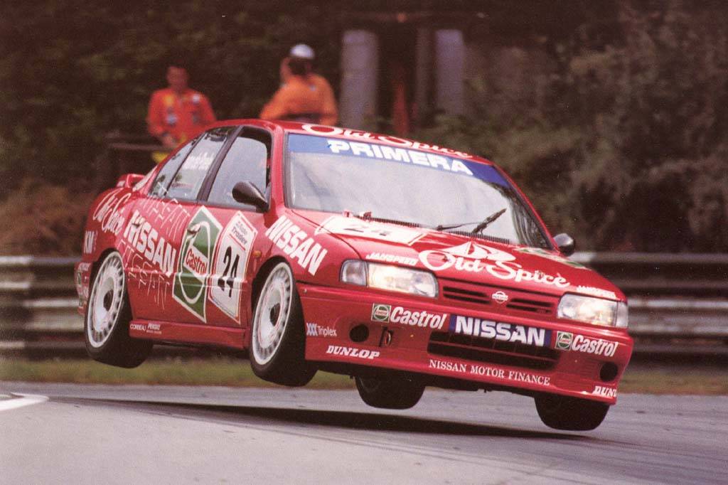 F&V: Volando Bajito en 4 ruedas 1994BTCCBrandsHatchNissanPrimeraEricvaandePoele_zps6ce63d24