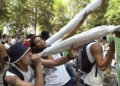 [Juego] Postea una foto relacionada con la anterior. - Página 15 Big-joint