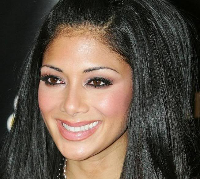 Nicole Scherzinger..(Hayatımın Kadını ) Nicole-scherzinger-2-1600x1200