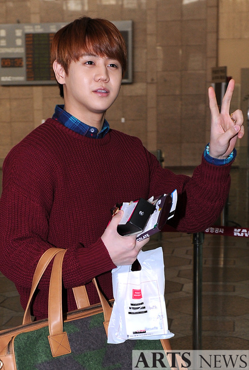 [PICS] [20.2.13] Yoseob @ Gimpo airport to Japan 1_zps9686b8d9