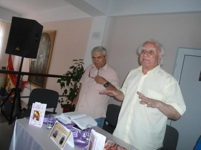 15 iunie 2013- Ruginoasa- Poeţii şi cărţile lor- Horia Zilieru şi Emilian Marcu - prezentare de carte Marian Malciu 3-001_zps9eee184d