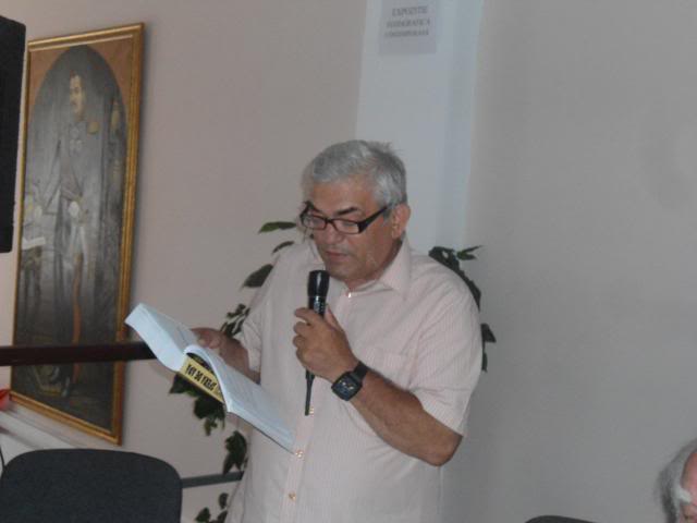 15 iunie 2013- Ruginoasa- Poeţii şi cărţile lor- Horia Zilieru şi Emilian Marcu - prezentare de carte Marian Malciu 3-002_zps3b52c418
