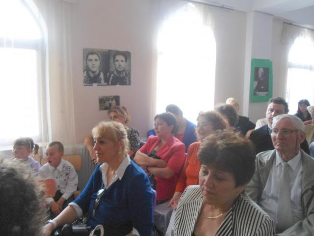 15 iunie 2013- Ruginoasa- Poeţii şi cărţile lor- Horia Zilieru şi Emilian Marcu - prezentare de carte Marian Malciu 5-004_zps8df24b11
