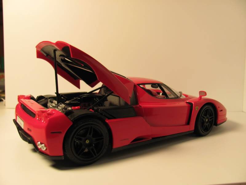 Ferrari Enzo 1/24 - Page 4 FerrariEnzo049