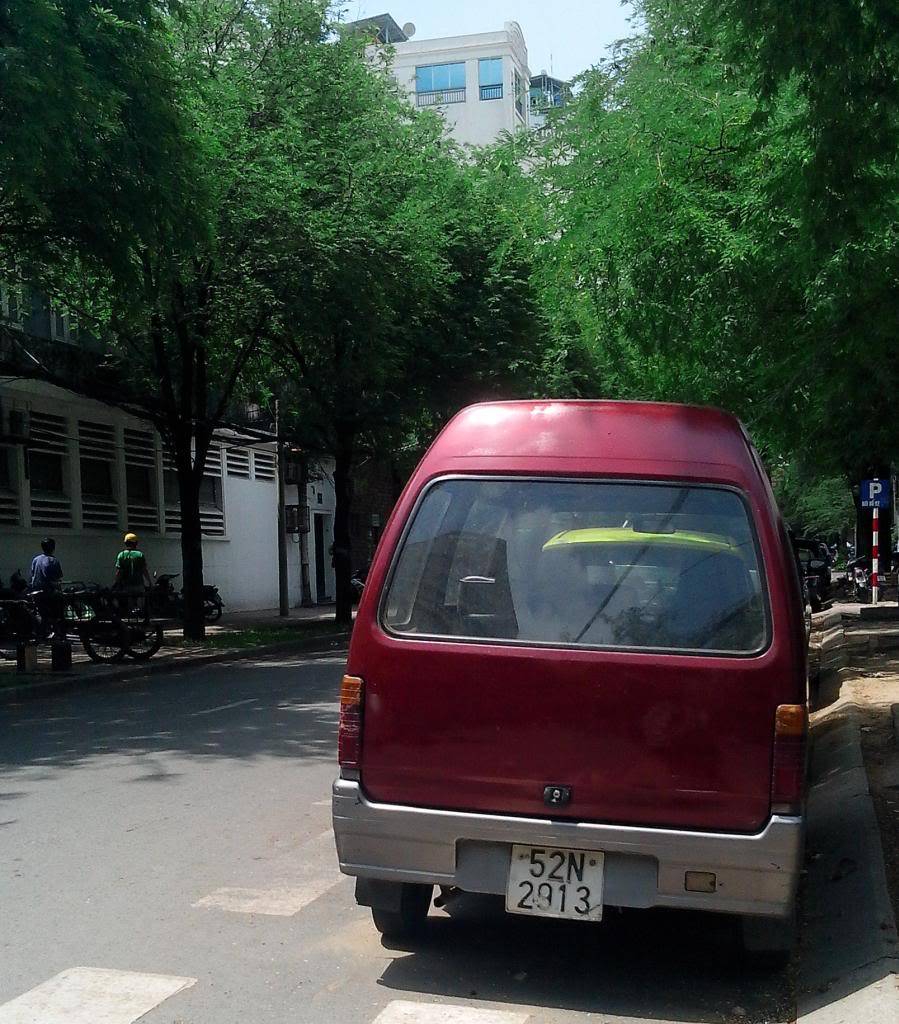 Vietnam Daihatsu HIJET 547cc 1989 with rare circle HEADlight IMG_20130626_111426_zpsb08b0650