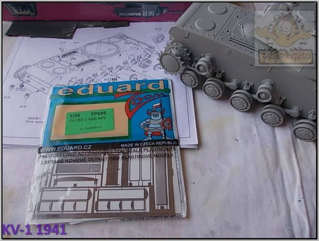 KV-1 , 1941 (terminado 14-08-15) 49ordm%20KV-1%201941%20Peazo-gato_zpskh3nduxb