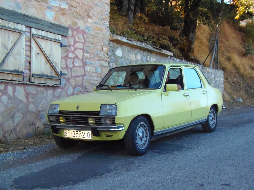 III CONCENTRACIÓN NACIONAL "RENAULT SIETE-7 EN GRANADA" PA300086_zpsx6fnuv5e