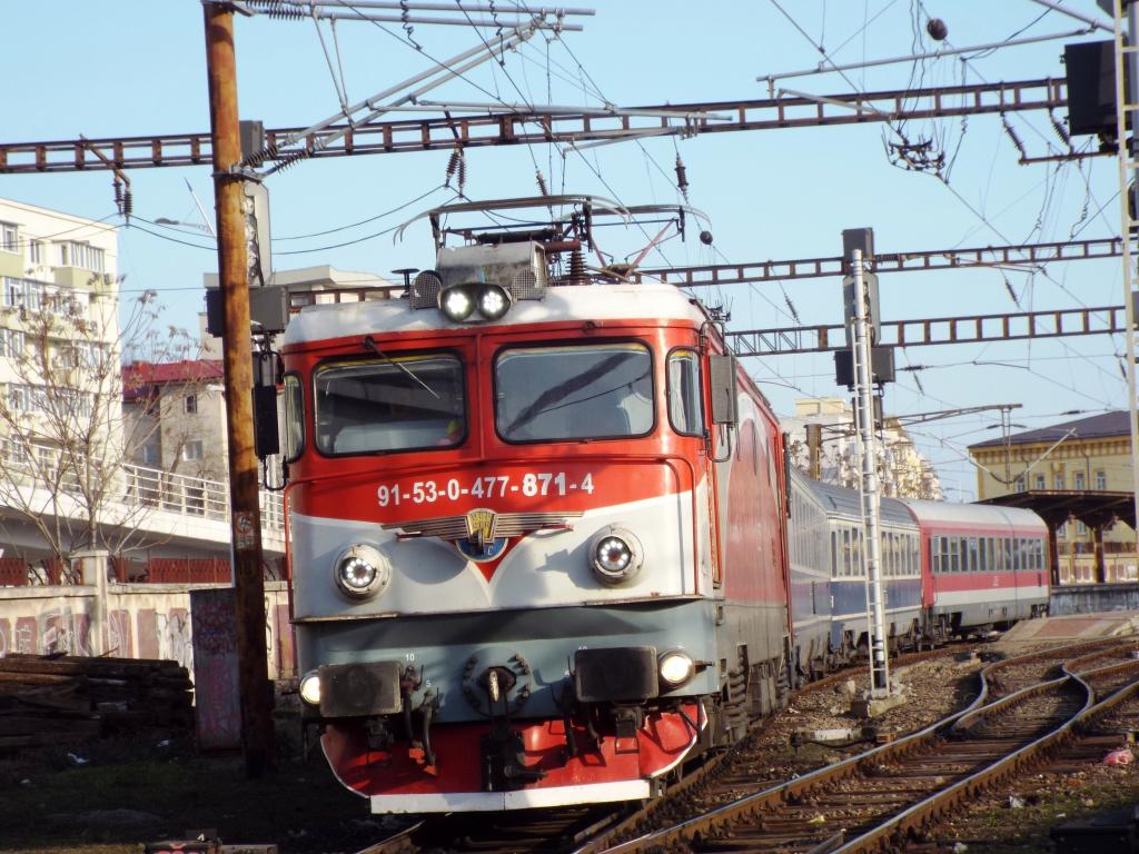  Locomotive clasa 47(476/477) aparţinând CFR Călători  - Pagina 2 871_1587_zps0pmsu13q