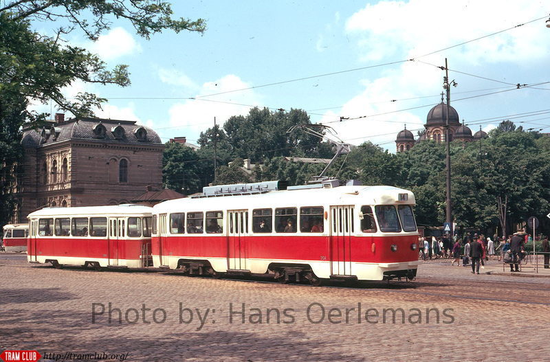 PRIN BUCURESTIUL "SISTEMATIZAT" DomnitaBalasa_zpsbaf71bd1