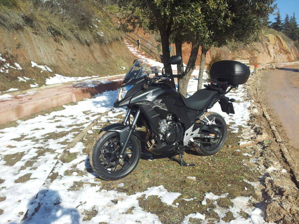 CB500X en la nieve 20150208_114709_zpsxojcqyh2