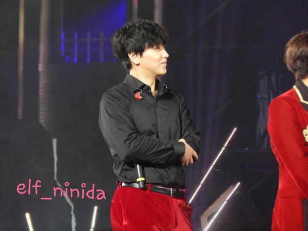 [141129~30] Super Show VI Taiwan 141130ss6-elf_ninida2_zps7636cf2f