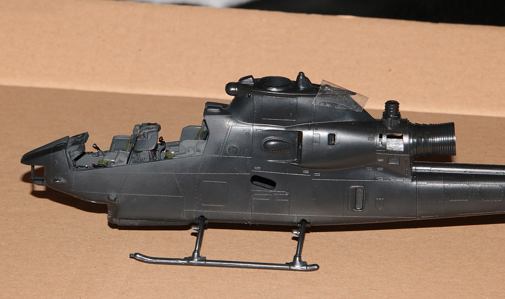 Tah-1F Cobra Revell 1/48 IMG_3169_1_1_zpsik3g083o