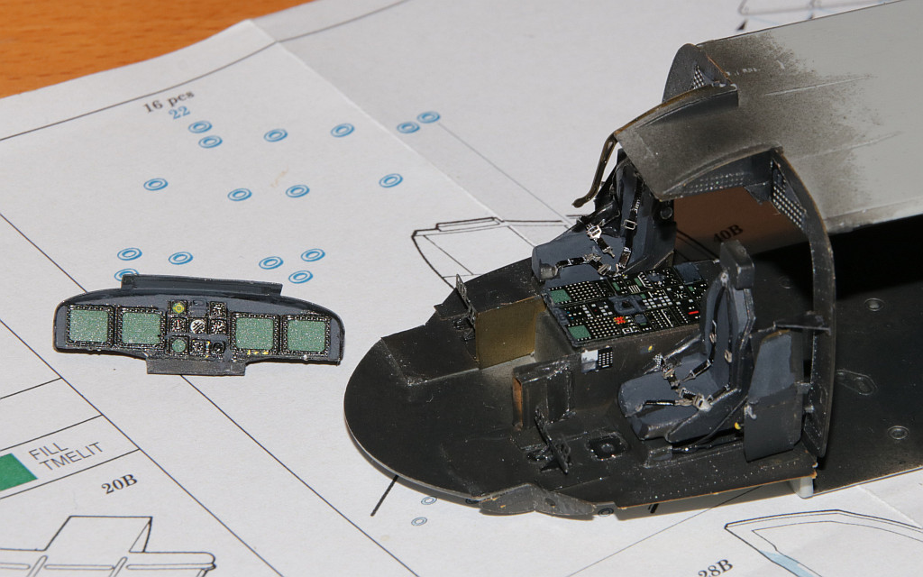 S-70A-42 Black Hawk Bundesheer Autrichien, Italeri, Eduard 1/48 IMG_6279_1_1_zpsojlo7awz