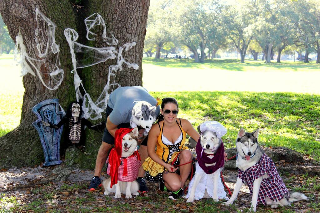 Little Red Riding Hood!! (Mya, Kody, & Asia rocked it!) HALLOWEEN PARTY!  Familypic_zps068bfe68