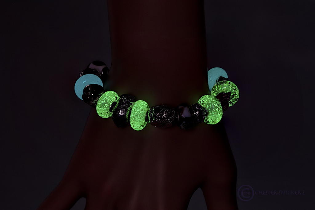 halloween - Pumpkins and Halloween Halloween%20glowing%20bracelet%202015%20copy_zpsosve8lnl